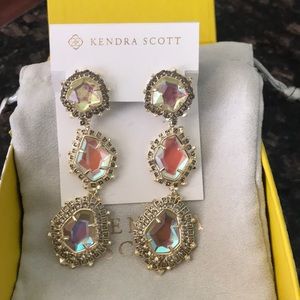 Kendra Scott Aria Statement Earrings. NEW
